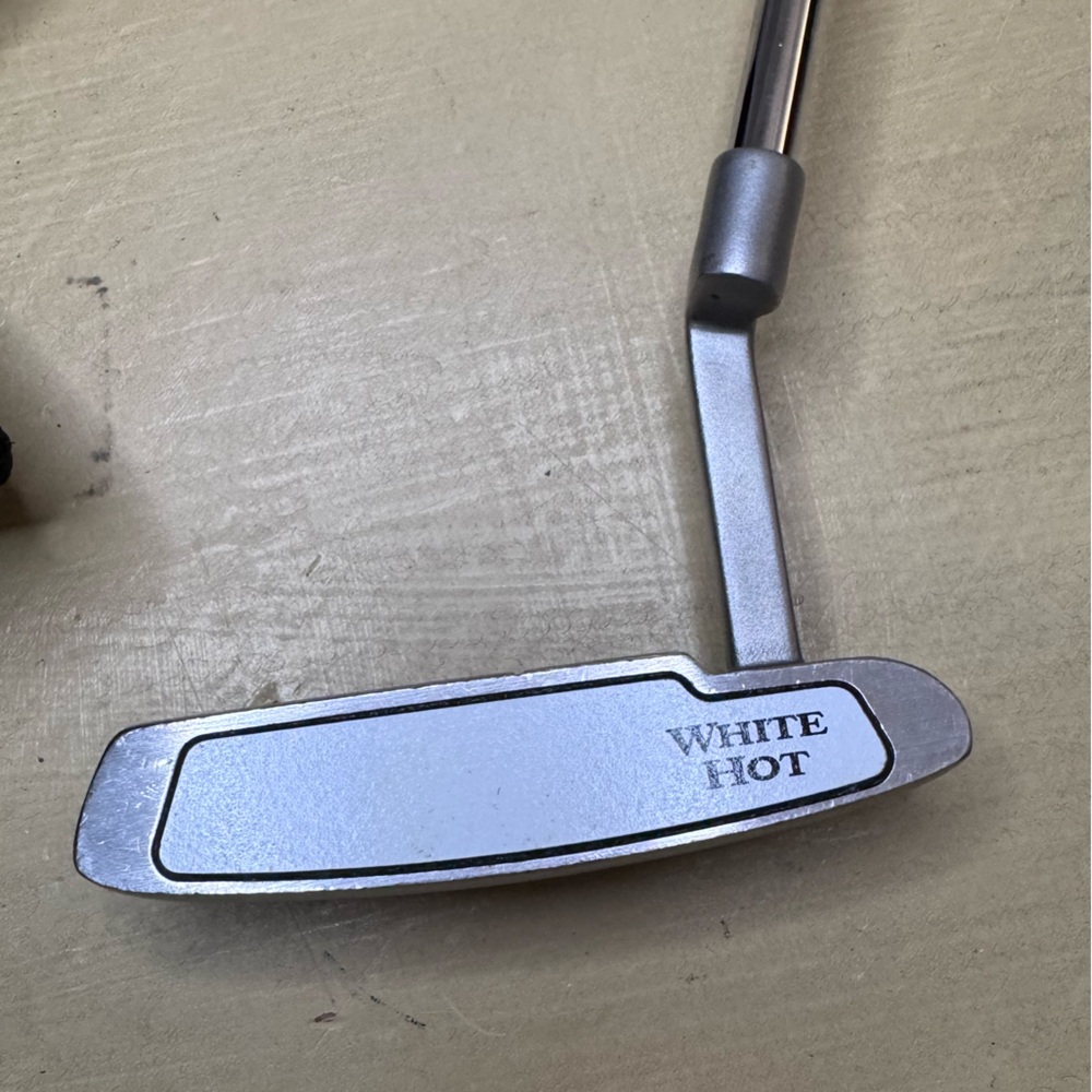 Odyssey White Hot OG #1WS Putter - Picture 3 of 10